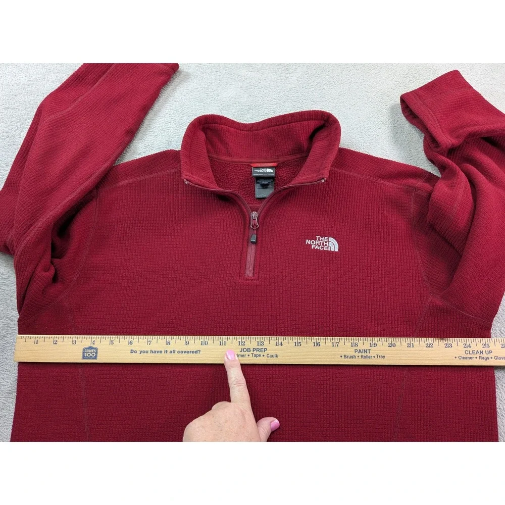 The North Face Mens XL Red Grid Fleece Quarter Zip Pullover Sweater Burgundy
